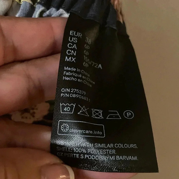 H&M wide leg floral print pants size 6P - Picture 5 of 5